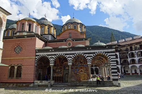 Imagini pentru mănăstirea rila bulgaria